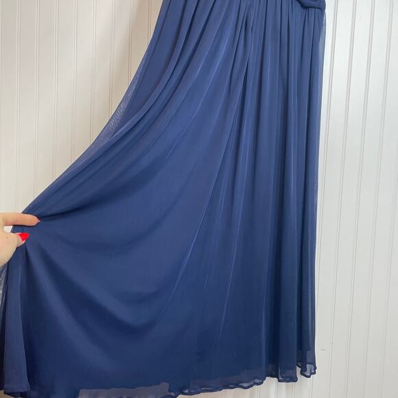 David’s Bridal Women’s Navy Blue Pleated Gathered Maxi Bridesmaid Dress Size 16 - Picture 6 of 10